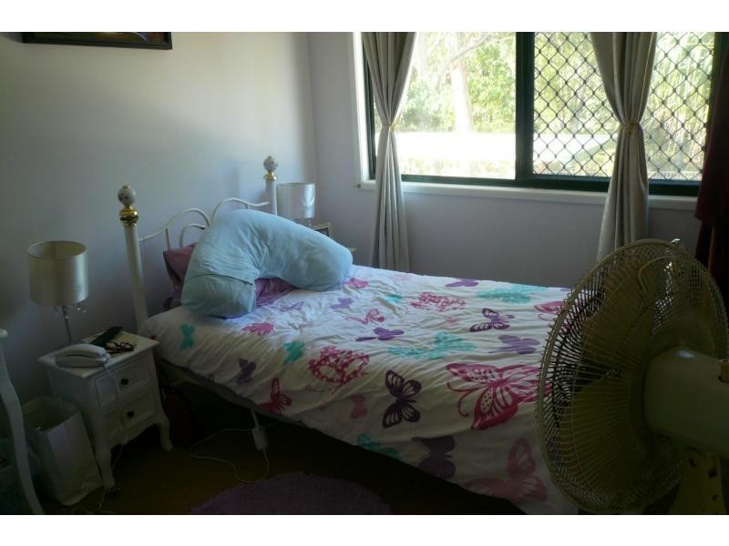 23 Squire Street, Macleay Island QLD 4184