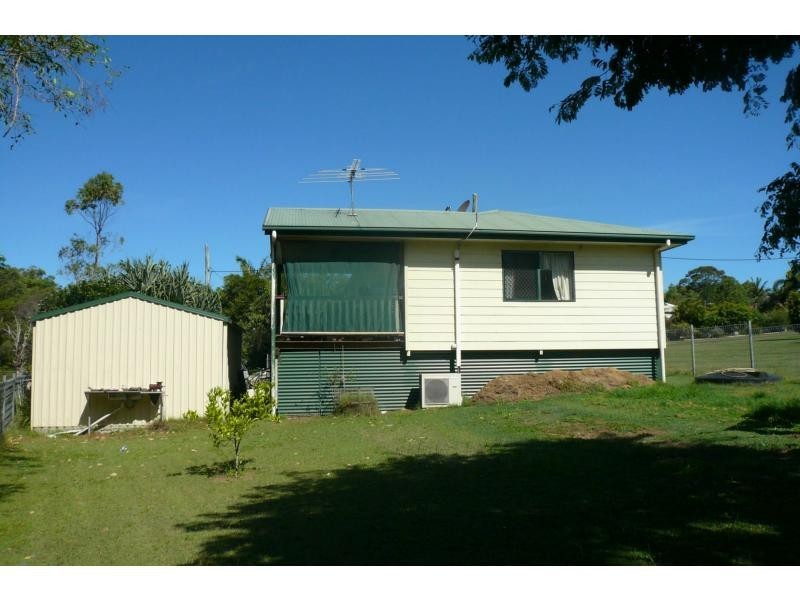 23 Squire Street, Macleay Island QLD 4184