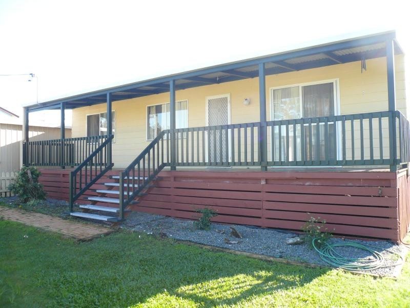 3 Percival Street, Macleay Island QLD 4184