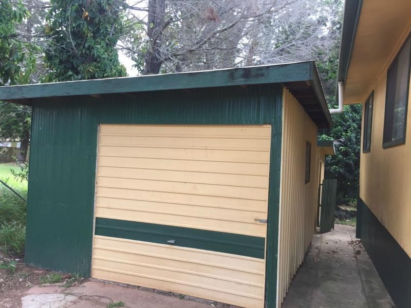 11 Michiko Street, Macleay Island QLD 4184