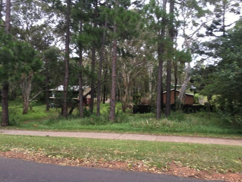 82 Lucas Drive, Lamb Island QLD 4184