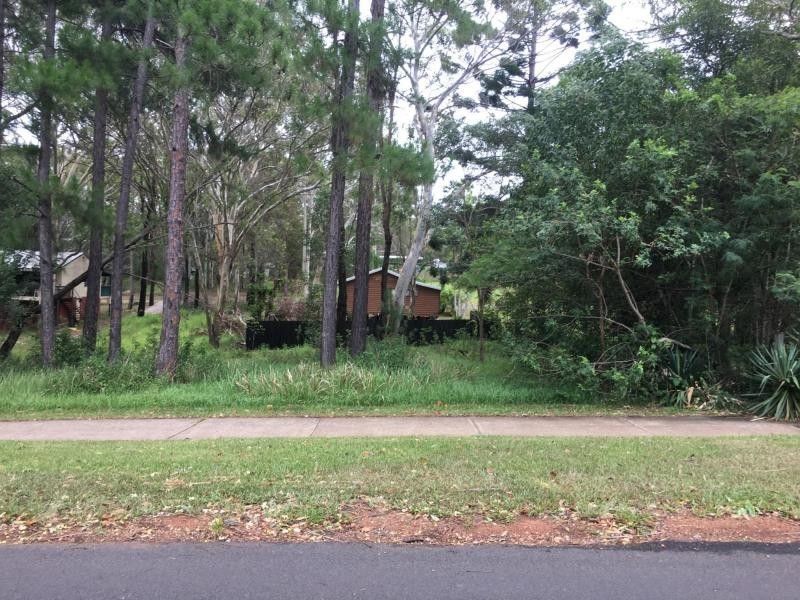 82 Lucas Drive, Lamb Island QLD 4184