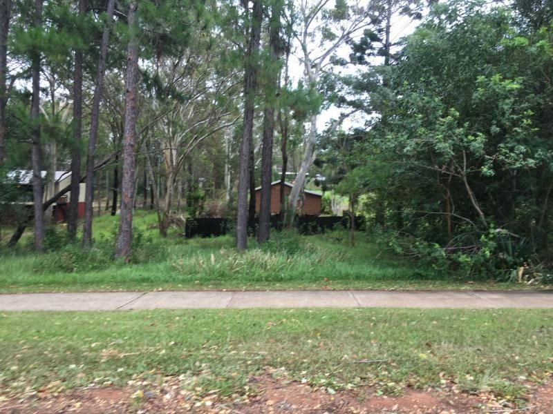 82 Lucas Drive, Lamb Island QLD 4184