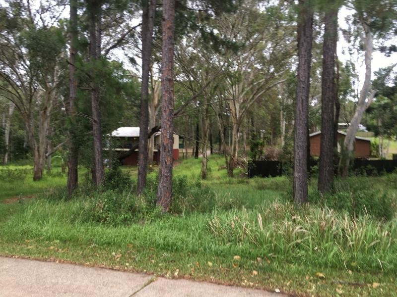 82 Lucas Drive, Lamb Island QLD 4184