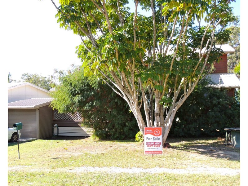 10 Koonwarra Parade, Macleay Island QLD 4184