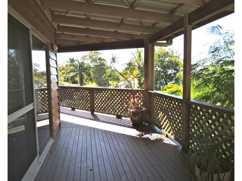 10 Koonwarra Parade, Macleay Island QLD 4184