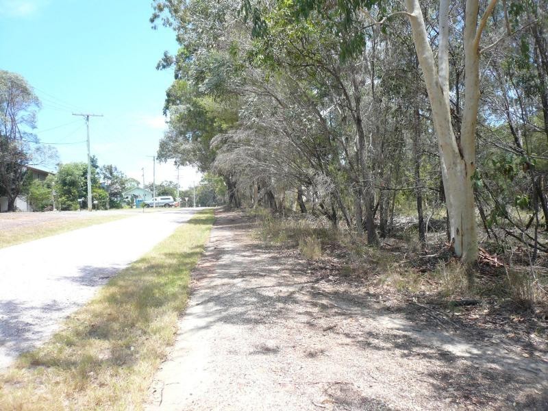21 Ilya Street, Macleay Island QLD 4184