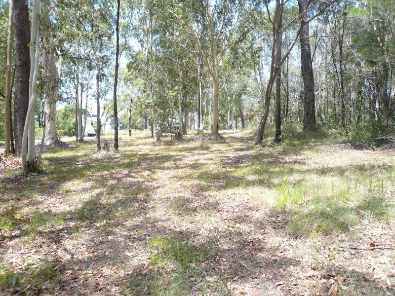 21 Ilya Street, Macleay Island QLD 4184