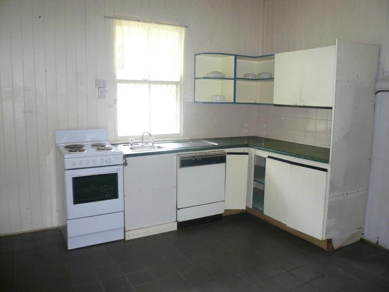 26 Arthur Street, Macleay Island QLD 4184