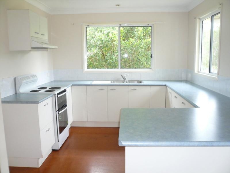 13 Benowa Street, Macleay Island QLD 4184