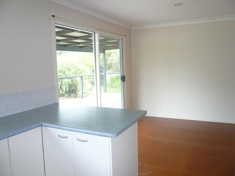 13 Benowa Street, Macleay Island QLD 4184