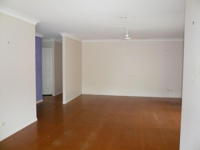 13 Benowa Street, Macleay Island QLD 4184