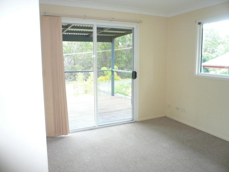 13 Benowa Street, Macleay Island QLD 4184