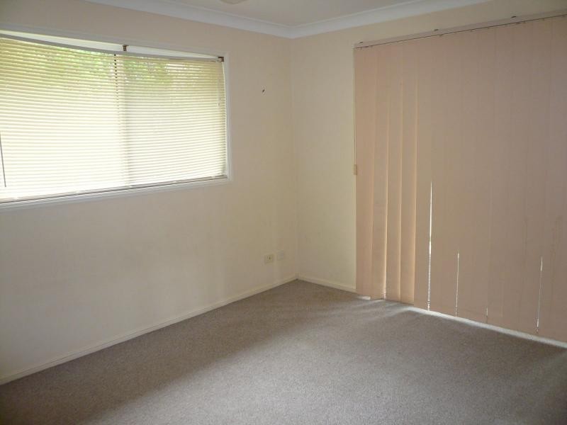 13 Benowa Street, Macleay Island QLD 4184