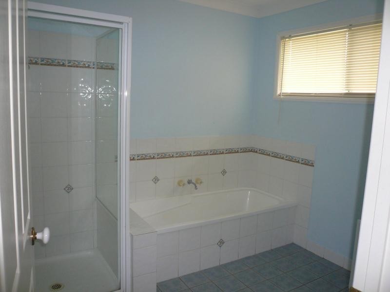 13 Benowa Street, Macleay Island QLD 4184