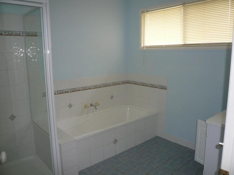 13 Benowa Street, Macleay Island QLD 4184