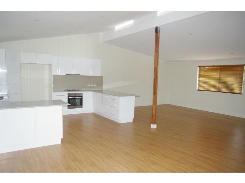 60 Wirralee Street, Macleay Island QLD 4184