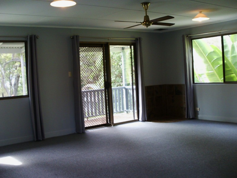 7 Double Bay Street, Macleay Island QLD 4184