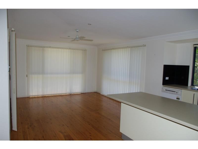 22 Kalara Street, Macleay Island QLD 4184