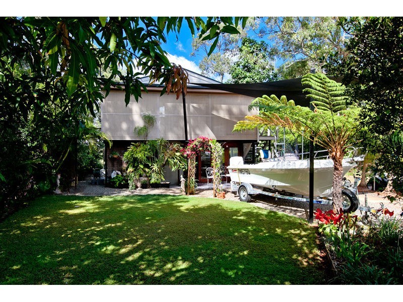 82 Treasure Island Avenue, Karragarra Island QLD 4184