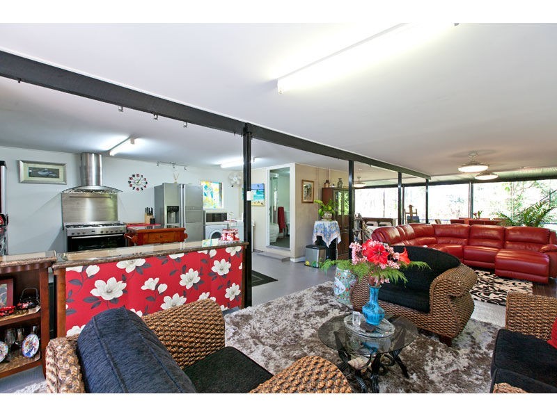 82 Treasure Island Avenue, Karragarra Island QLD 4184