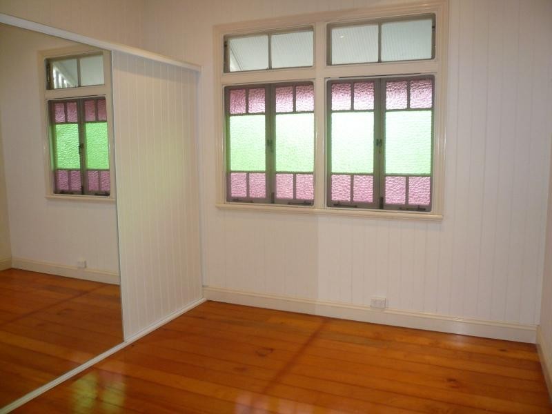 6 Blue Bay Crescent, Macleay Island QLD 4184