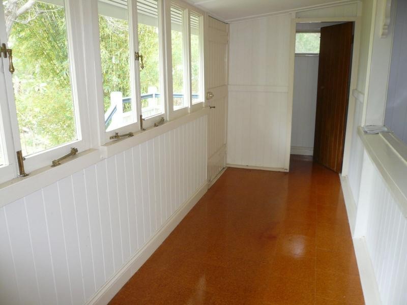 6 Blue Bay Crescent, Macleay Island QLD 4184