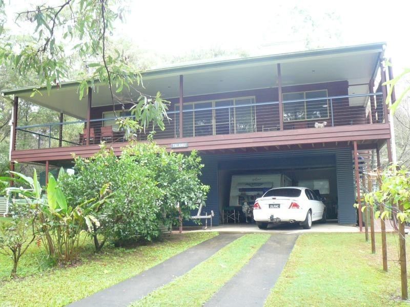 6 Kooberry Street, Macleay Island QLD 4184