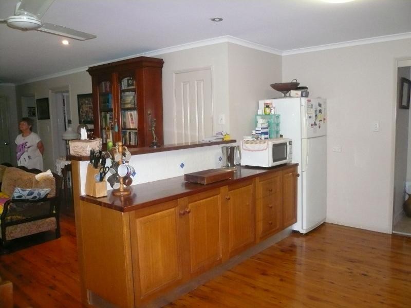 6 Kooberry Street, Macleay Island QLD 4184
