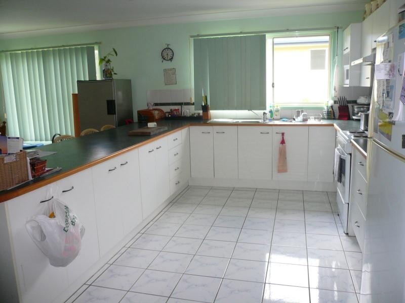 15 Benowa Street, Macleay Island QLD 4184