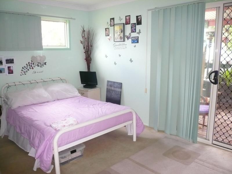 15 Benowa Street, Macleay Island QLD 4184