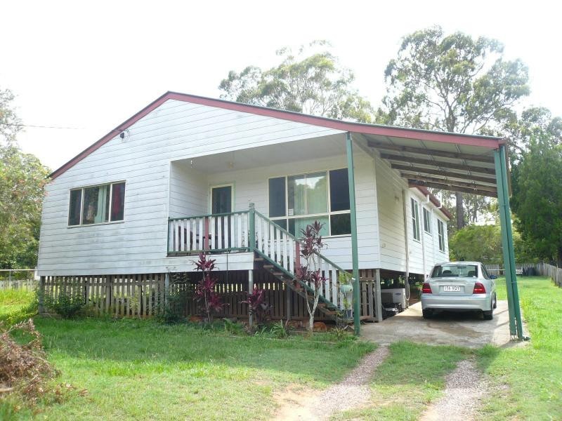 15 Benowa Street, Macleay Island QLD 4184