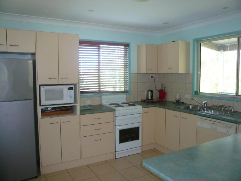 29 Cabriolet Crescent, Macleay Island QLD 4184