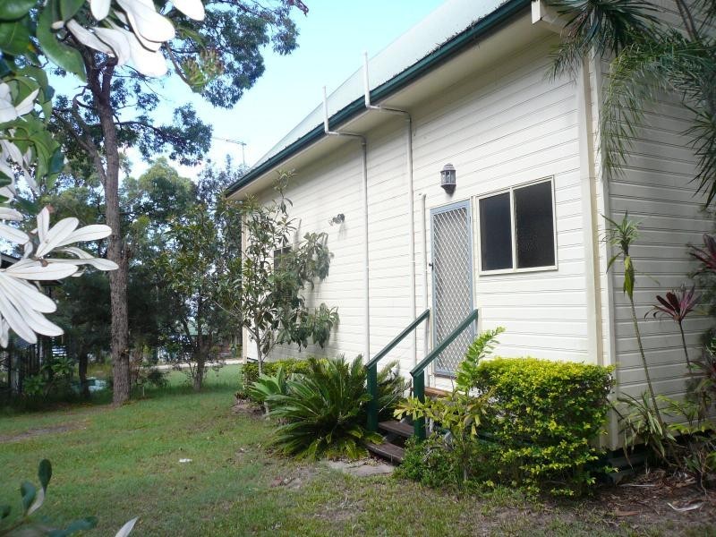 29 Cabriolet Crescent, Macleay Island QLD 4184