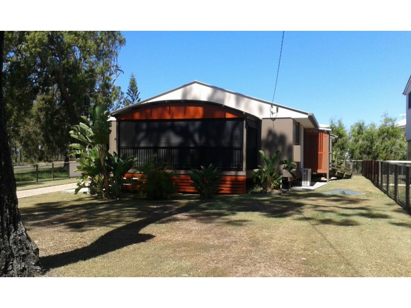 22 Alkira Street, Macleay Island QLD 4184