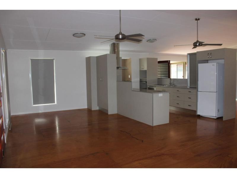 22 Alkira Street, Macleay Island QLD 4184