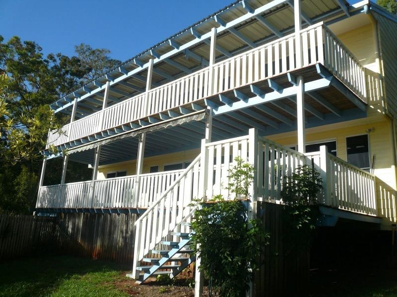 27 Cliff Terrace, Macleay Island QLD 4184