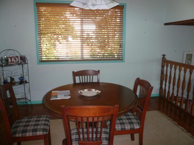 27 Cliff Terrace, Macleay Island QLD 4184