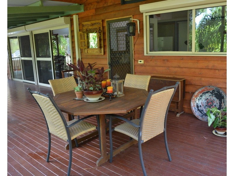 8 Kalara Street, Macleay Island QLD 4184