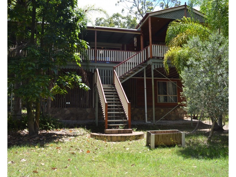 8 Kalara Street, Macleay Island QLD 4184