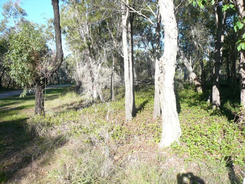 32-34 Nunkeri Drive, Macleay Island QLD 4184