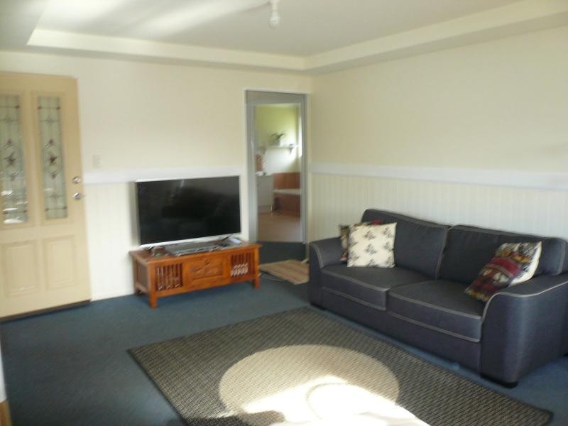 10 Granadilla Street, Macleay Island QLD 4184