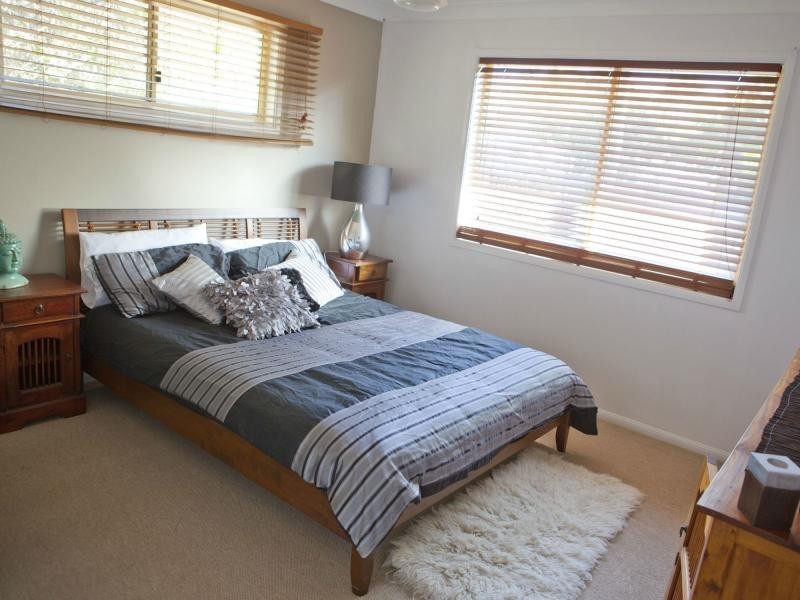 6 Wake Street, Macleay Island QLD 4184