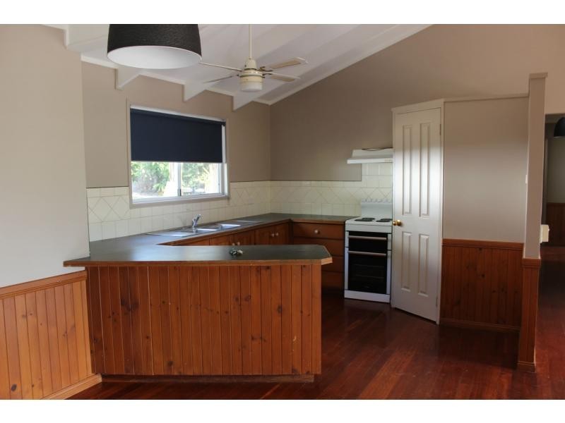 41 Cooee Crescent, Macleay Island QLD 4184