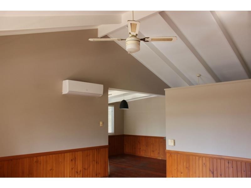 41 Cooee Crescent, Macleay Island QLD 4184
