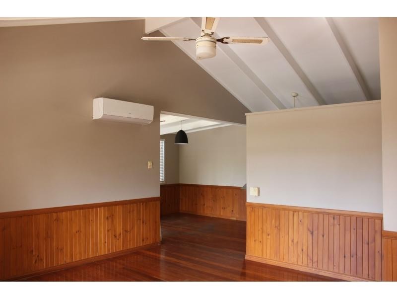 41 Cooee Crescent, Macleay Island QLD 4184
