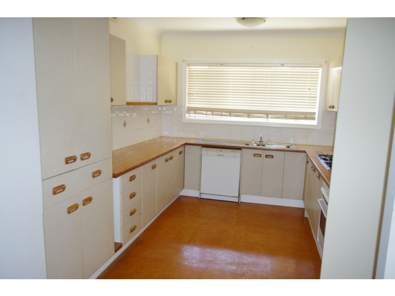 4 Barramundi Street, Macleay Island QLD 4184