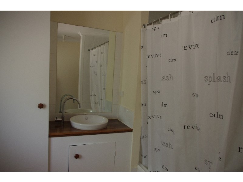 4 Barramundi Street, Macleay Island QLD 4184