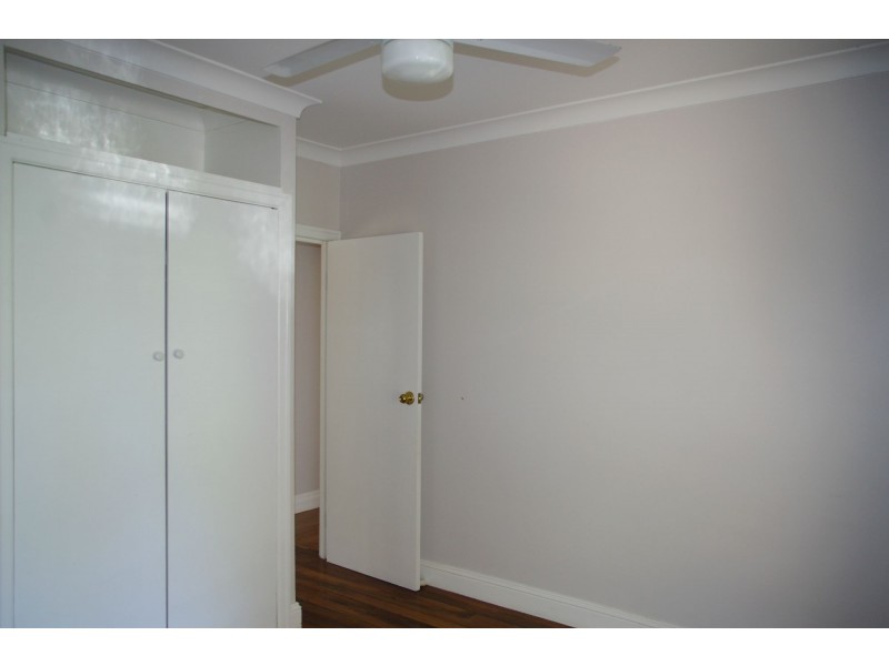 4 Barramundi Street, Macleay Island QLD 4184
