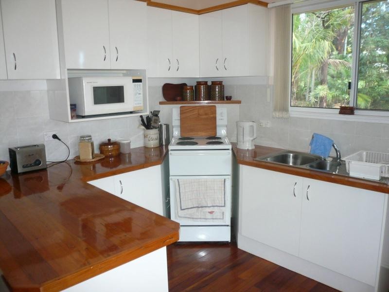 24 Wanda Street, Macleay Island QLD 4184